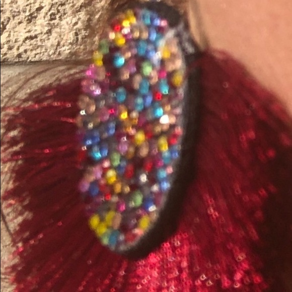 Gorgeous red tassel sparkle earings - Picture 4 of 5